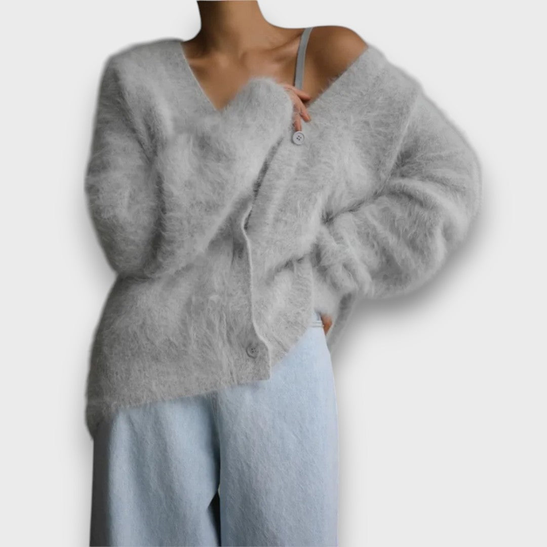 Natalia – Miękki Kardigan o Klasycznym Kroju